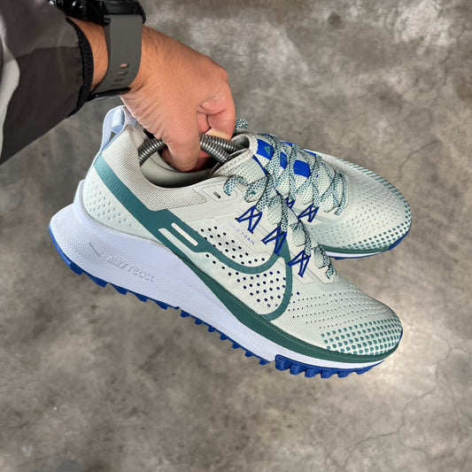 Teal Pegasus Trail’s