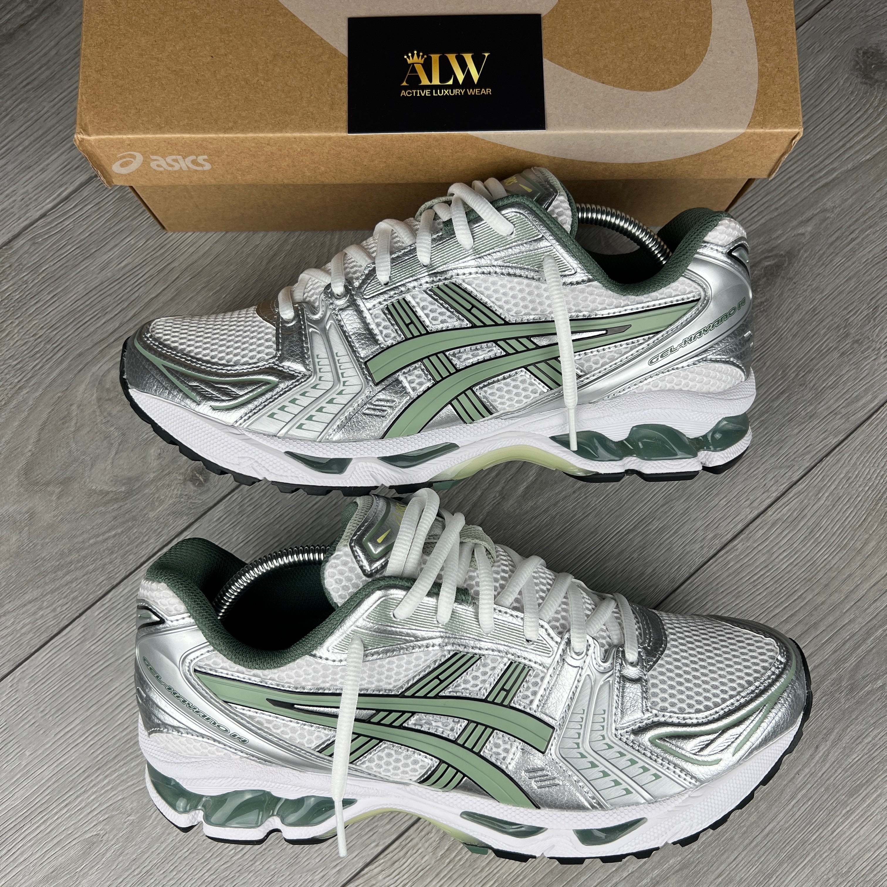 Pine Green Kayano 14’s