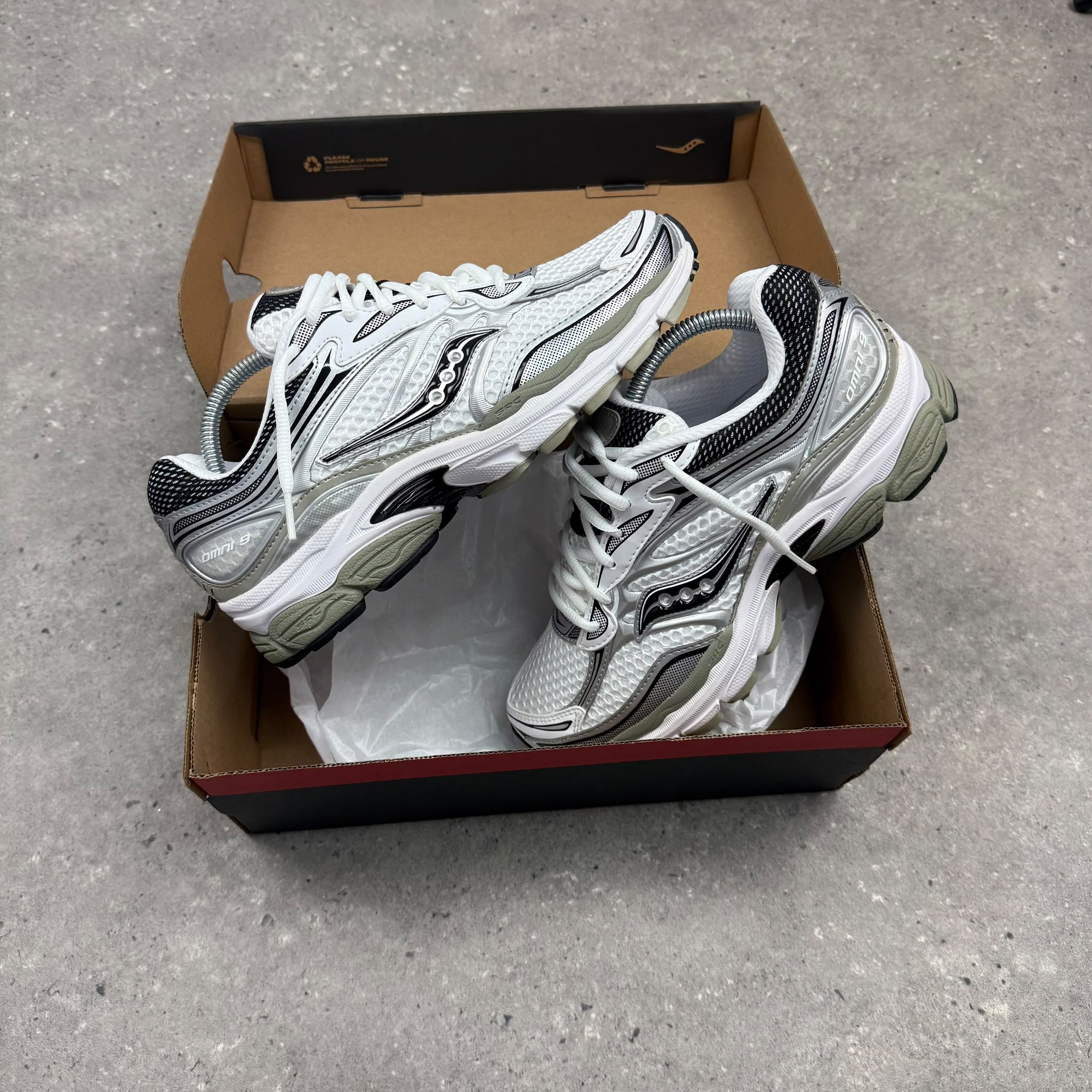 White Sage Omni Grid 9’s