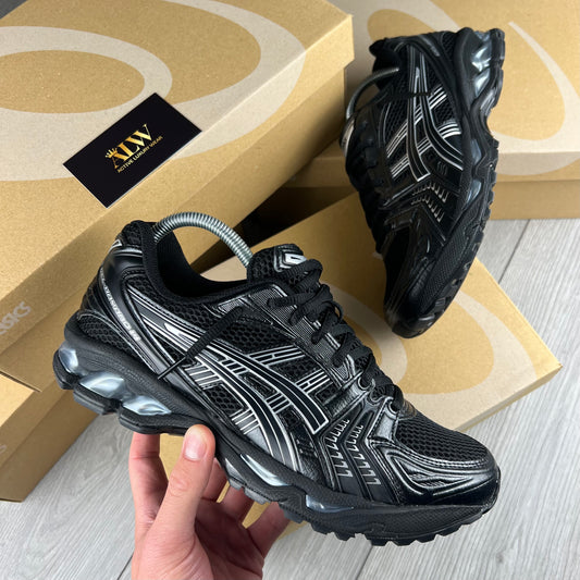 Triple Black Kayano 14’s