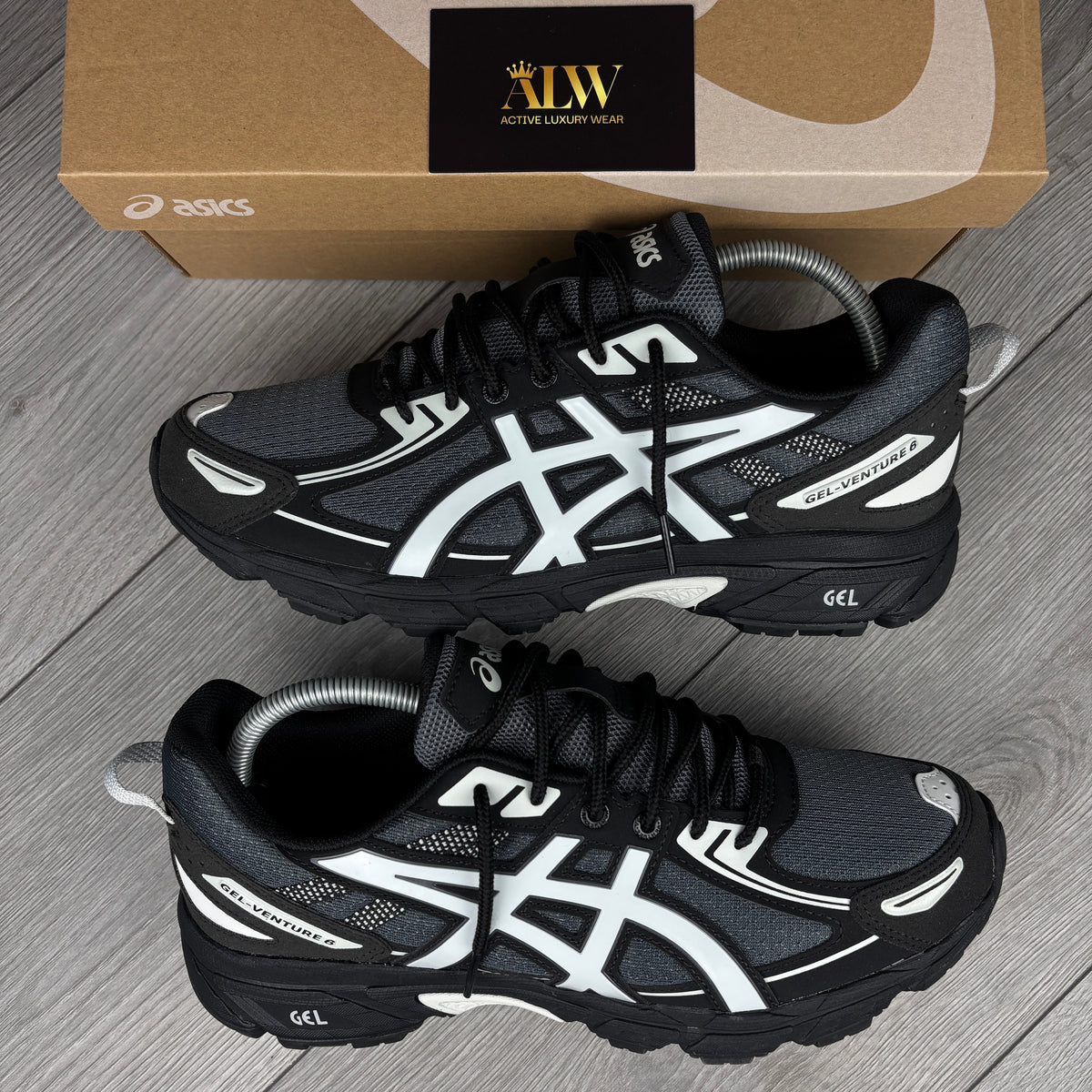 Snow Black Venture Gel 6’s